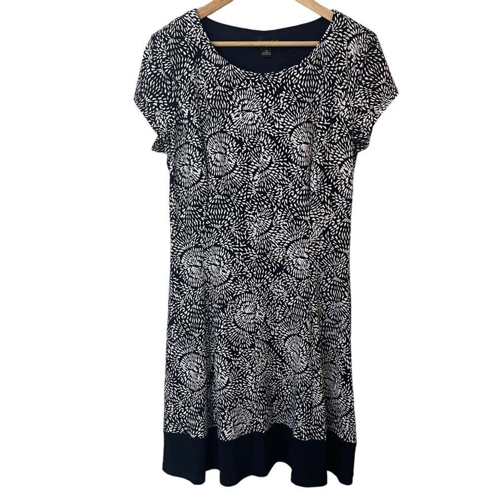 Connected Apparel Floral Sundress Sz 12 Navy Blue White Flowers Stretchy Dress